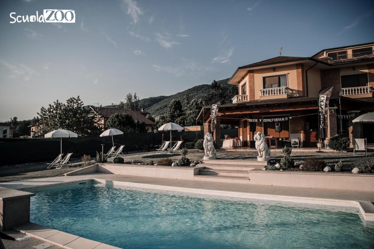 La Villa Guest House Capitignano Buitenkant foto
